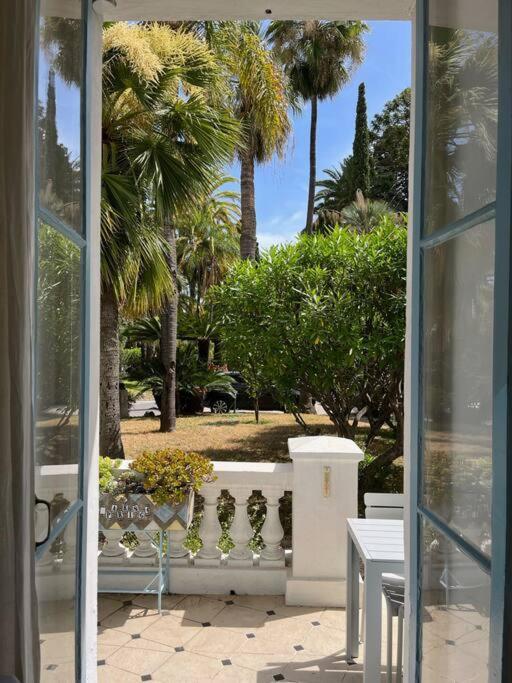 Beautiful Garden Apartment Steps From The Beach Menton Exterior foto