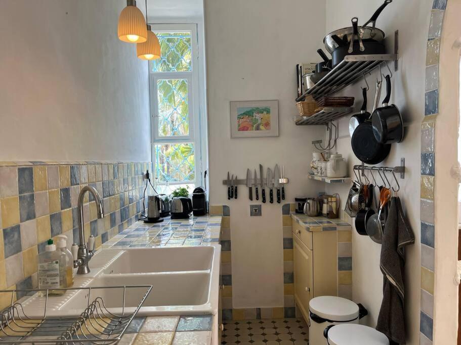 Beautiful Garden Apartment Steps From The Beach Menton Exterior foto